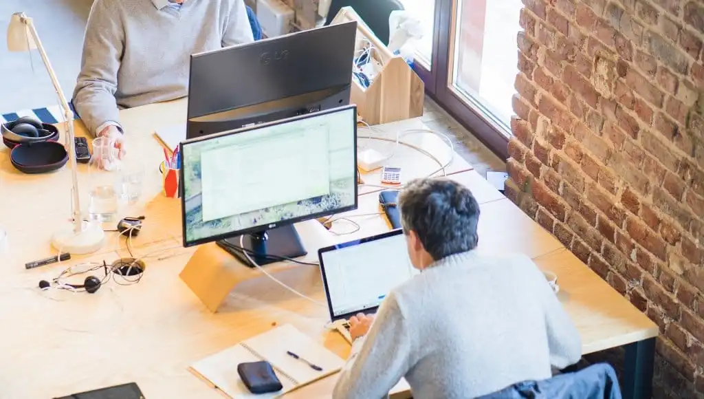 Création d'une application web métier ou d'un logiciel de gestion.